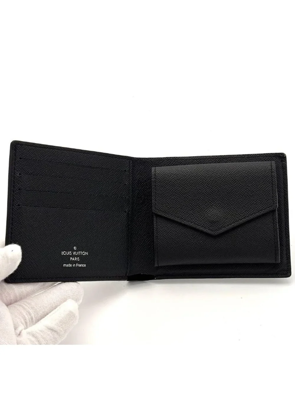 Louis Vuitton Wallet Taiga Portefeuille Marco NM Black